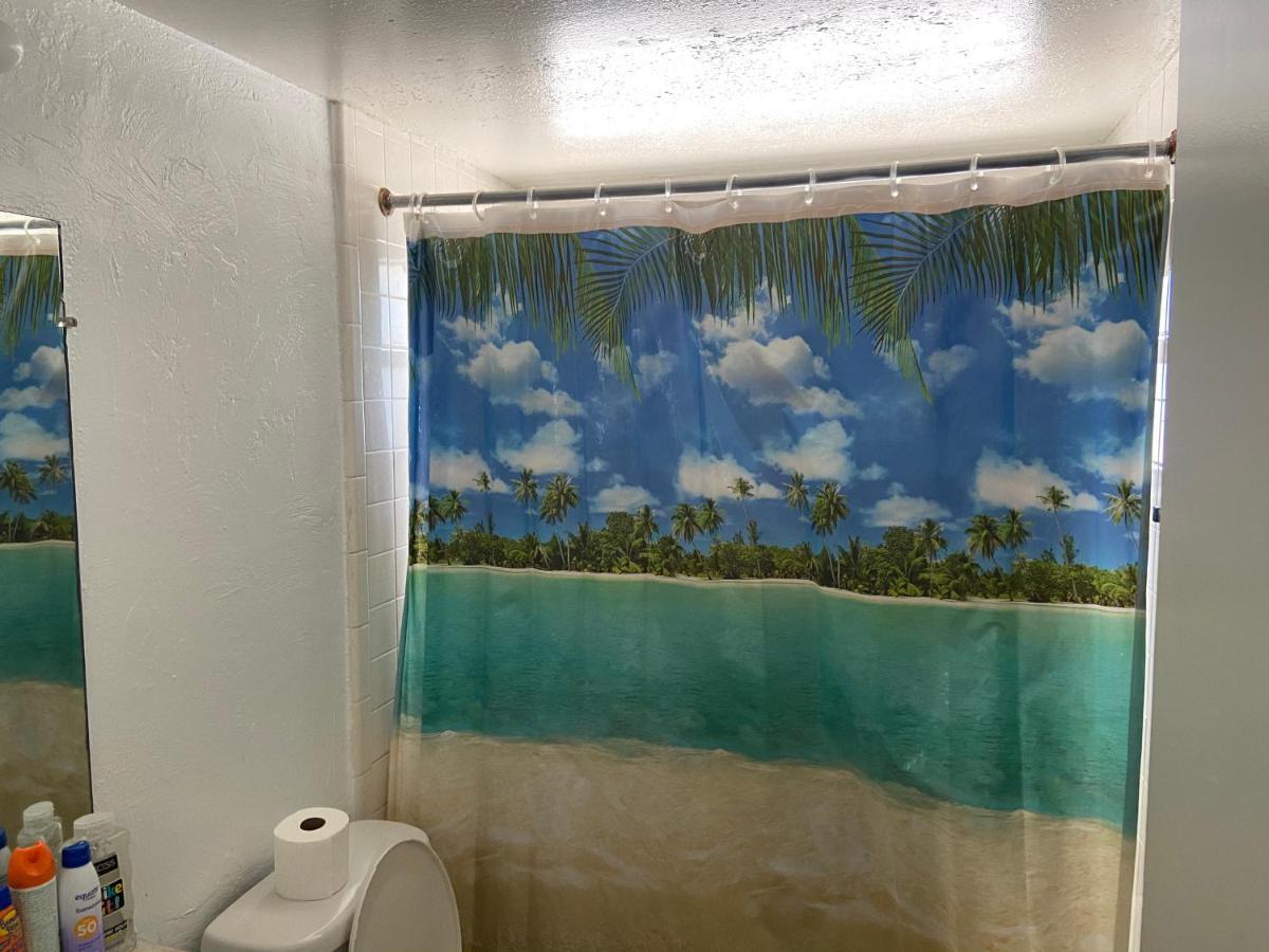 Private Room In A 2 Bedroom 1 Bathroom Shared With Host, On The Beach, Surrounded By Resorts, Only 2 People Max St. Pete Beach Extérieur photo